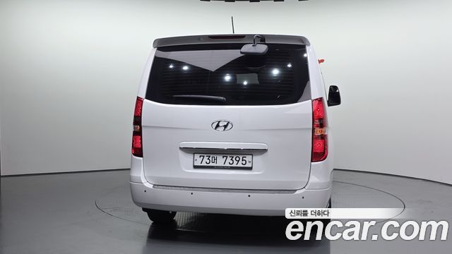 Hyundai Starex Wagon 12-Seater Style — пробег 99 844 км — фото 4 из 5