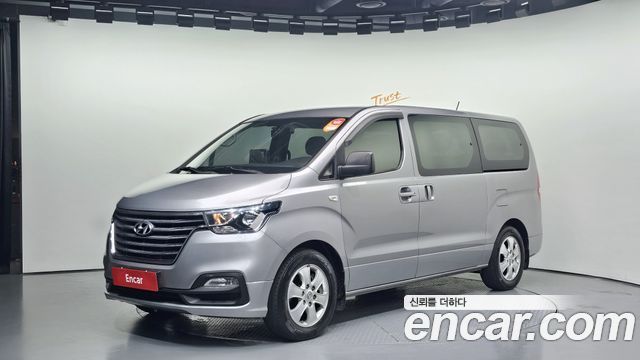Hyundai Starex Wagon 12-Seater Smart — пробег 110 696 км — фото 1 из 5