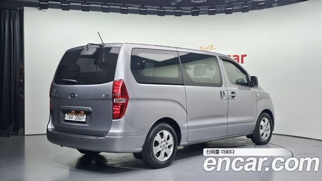 Hyundai Starex Wagon 12-Seater Smart — пробег 110 696 км — фото 2 из 5