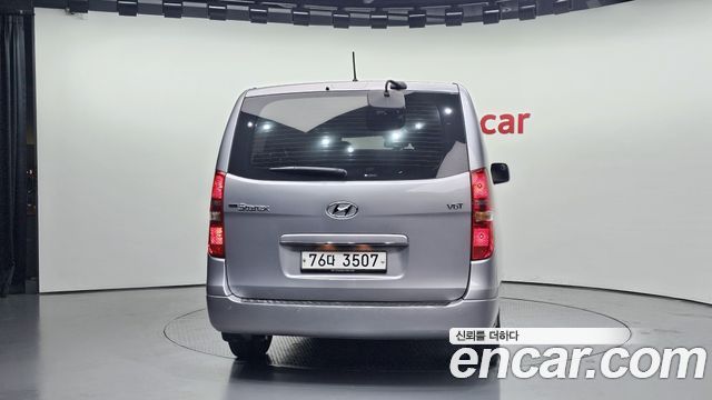 Hyundai Starex Wagon 12-Seater Smart — пробег 110 696 км — фото 4 из 5