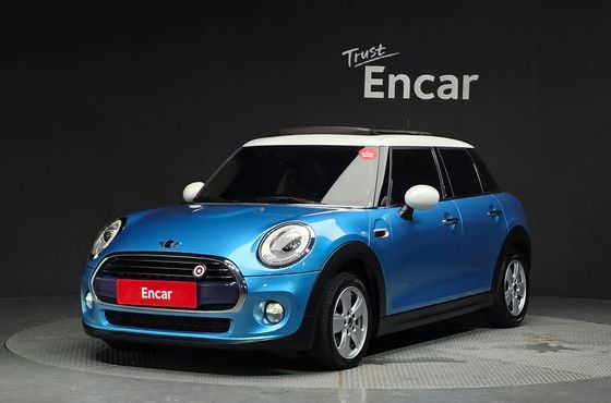 Mini Cooper 5Door Mid 3rd — пробег 135 269 км — фото 1 из 5