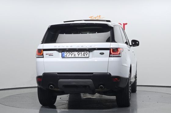 Land Rover Range Rover Sport 3.0 SDV6 HSE Dynamic — пробег 80 379 км — фото 4 из 5