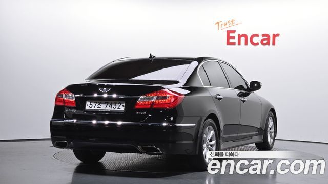 Hyundai Genesis из Кореи Encar