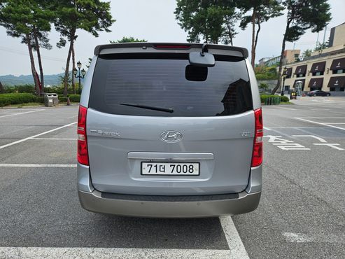 Hyundai Starex 11-Seater Wagon HVX VIP PACK — пробег 141 000 км — фото 4 из 5