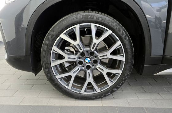 BMW X1 xDrive 20i xLine — пробег 48 287 км — фото 5 из 5