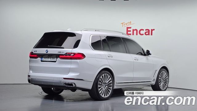 BMW X7 xDrive 40i Design Pure Excellence 7-Seater — пробег 106 473 км — фото 2 из 5