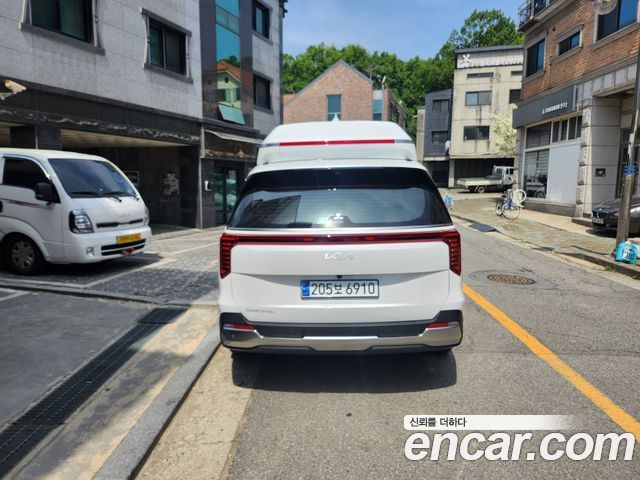 Kia Carnival Gasoline 9-Seater Hi Limousine Signature — пробег 4 500 км — фото 5 из 5