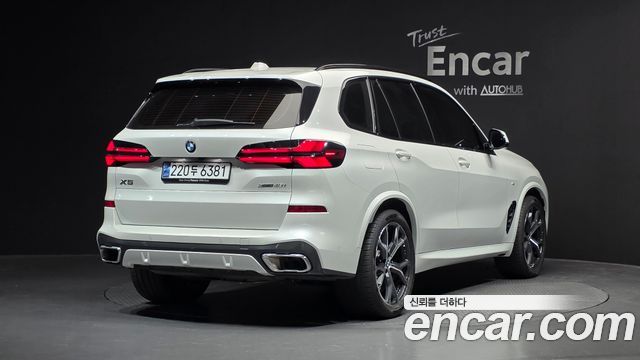 BMW X5 xDrive 40i M Sport — пробег 13 478 км — фото 2 из 5