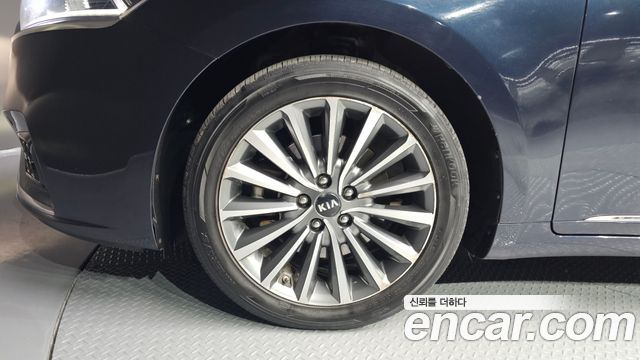 Kia K7 из Кореи Encar
