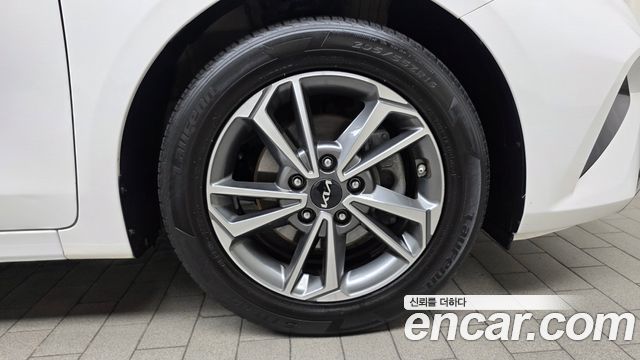 Kia K3 из Кореи Encar