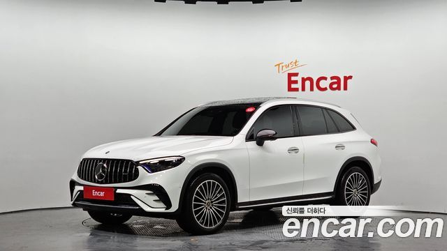 Mercedes-Benz GLC-Class GLC300 4MATIC AMG Line — пробег 5 869 км — фото 1 из 5