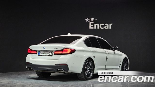 BMW 5-Series 520i M Sport — пробег 34 459 км — фото 2 из 5