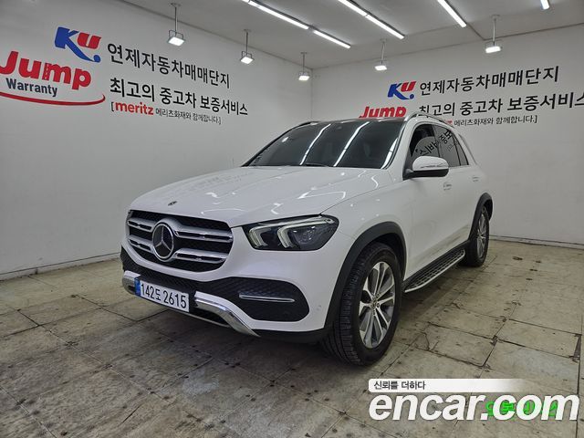 Mercedes-Benz GLE-Class GLE300d 4MATIC — пробег 106 700 км — фото 1 из 5