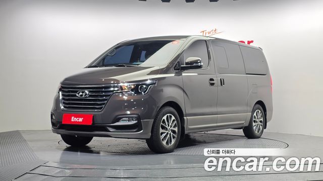 Hyundai Starex Urban 9-Seater Exclusive — пробег 41 050 км — фото 1 из 5