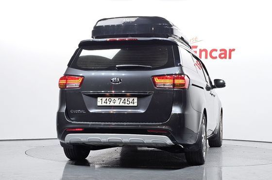 Kia Carnival 9-seater Prestige — пробег 121 189 км — фото 4 из 5