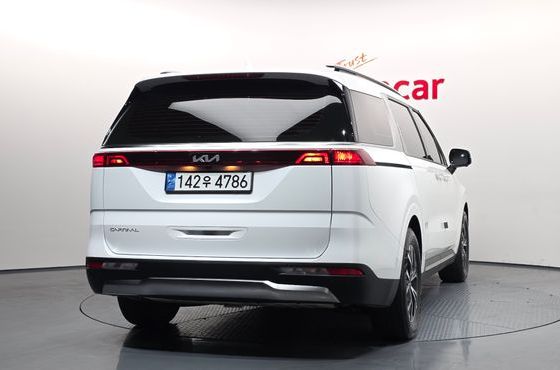 Kia Carnival 9-Seater Signature — пробег 49 615 км — фото 4 из 5