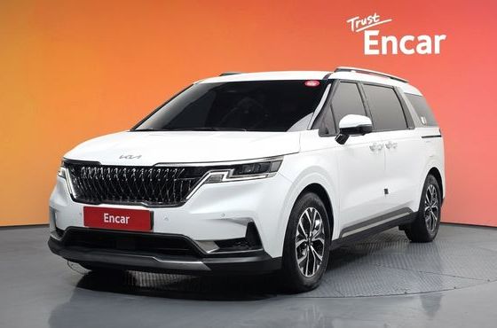 Kia Carnival 9-Seater Signature — пробег 49 615 км — фото 1 из 5