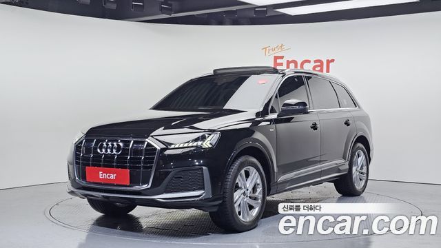 Audi Q7 45 TDI Quattro Premium — пробег 5 237 км — фото 1 из 5