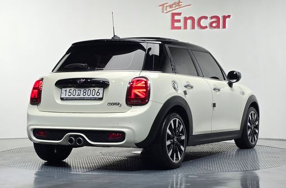 Mini Cooper 5Door HIGH 3rd — пробег 16 445 км — фото 2 из 5