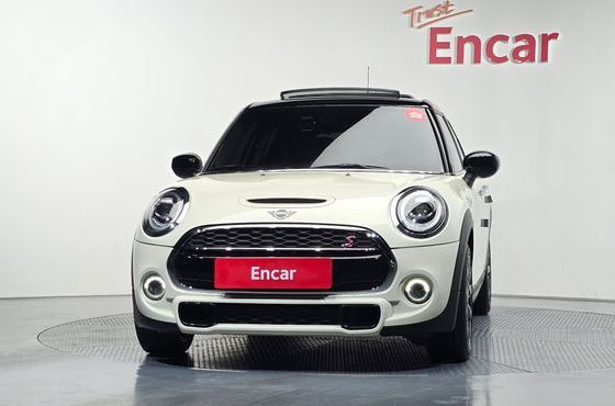 Mini Cooper 5Door HIGH 3rd — пробег 16 445 км — фото 3 из 5