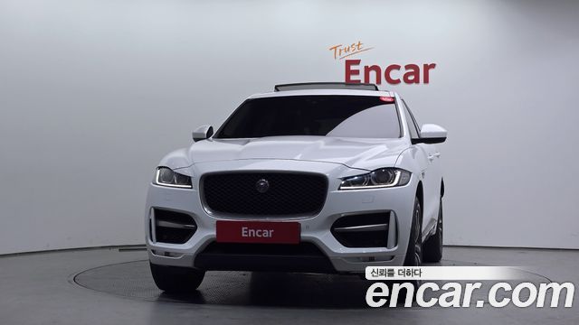 Jaguar F-PACE 20d R-Sport — пробег 124 460 км — фото 3 из 5