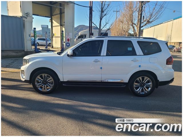 Kia Mohave Diesel 3.0 4WD 6-Seater Platinum — пробег 34 000 км — фото 3 из 5