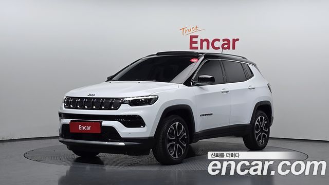 Jeep Compass 2.4 Limitied AWD — пробег 9 991 км — фото 1 из 5