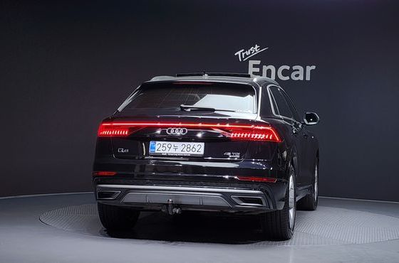 Audi Q8 45 TDI Quattro Premium — пробег 62 880 км — фото 4 из 5