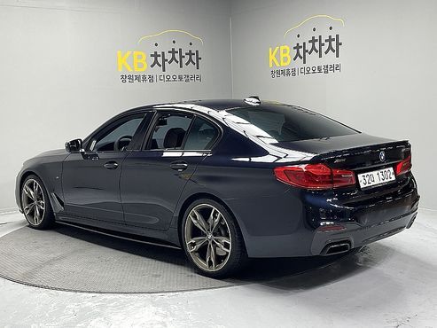 BMW 5-Series M550d xDrive — пробег 106 228 км — фото 2 из 5