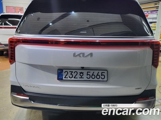 Kia Carnival HEV 9seater Signature — пробег 3 362 км — фото 5 из 5