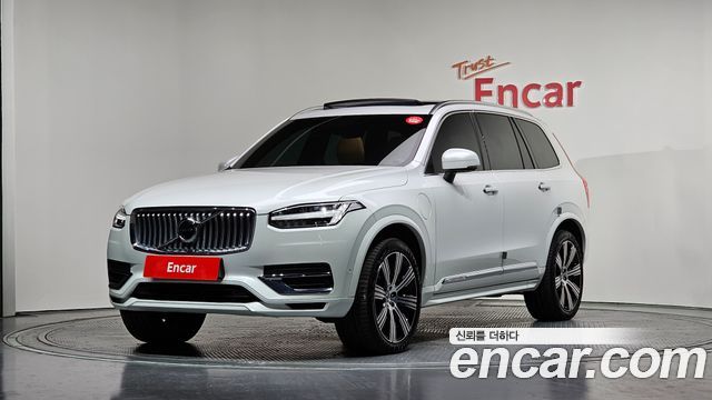 Volvo XC90 T8 Ultimate Bright Hybrid — пробег 30 027 км — фото 1 из 5