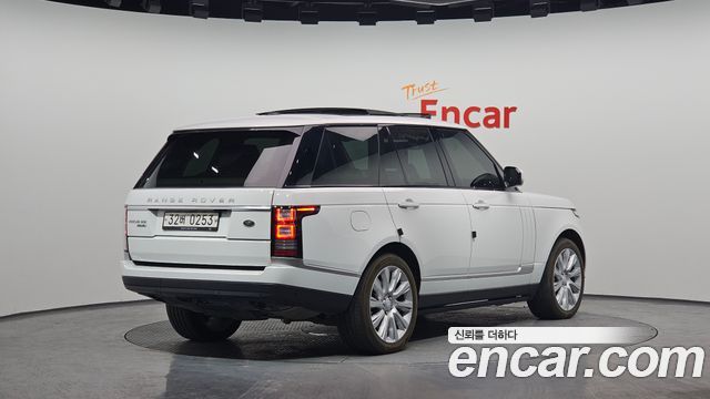 Land Rover Range Rover 4.4 SDV8 Vogue SE DIESEL — пробег 80 455 км — фото 2 из 5