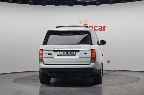 Land Rover Range Rover 4.4 SDV8 Vogue SE DIESEL — пробег 80 455 км — фото 4 из 5
