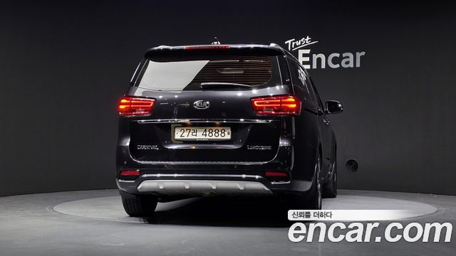 Kia Carnival из Кореи Encar