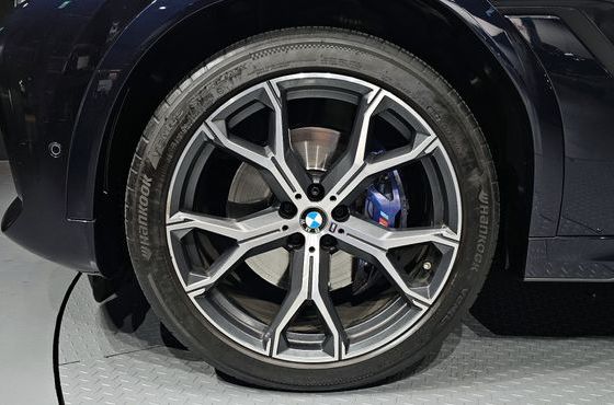 BMW X6 xDrive40i M Sport — пробег 83 106 км — фото 5 из 5