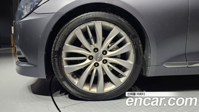 Hyundai Genesis из Кореи Encar