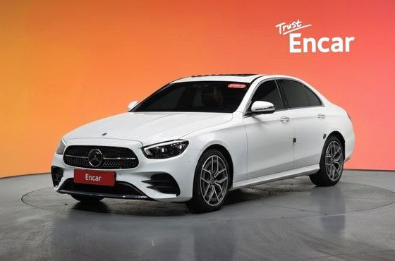 Mercedes-Benz E-Class E220d 4MATIC AMG Line — пробег 13 590 км — фото 1 из 5