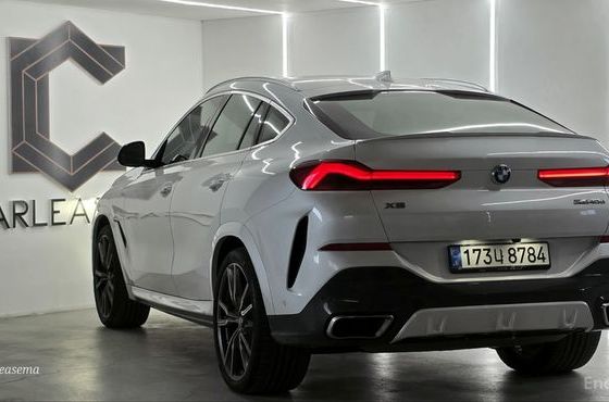 BMW X6 M50i — пробег 32 272 км — фото 2 из 5