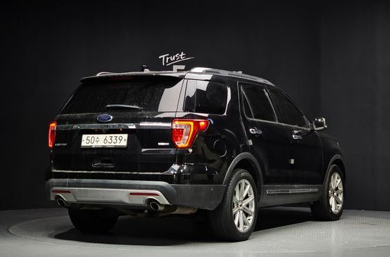 Ford Explorer 2.3 Limited 4WD 5th — пробег 123 658 км — фото 2 из 5