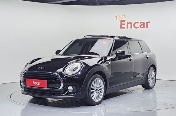 Mini Clubman Standard 2nd — пробег 72 996 км — фото 1 из 5