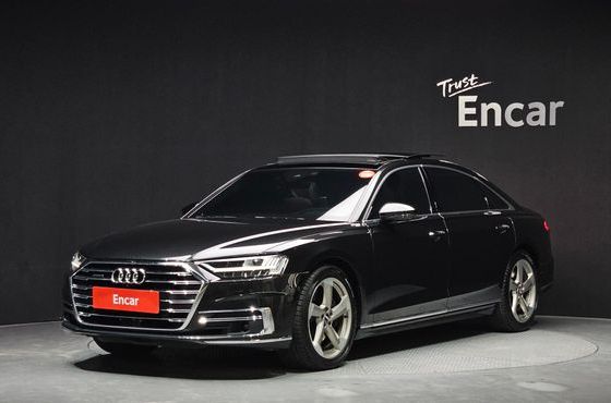 Audi A8 55 TFSI Quattro LWB — пробег 73 096 км — фото 1 из 5