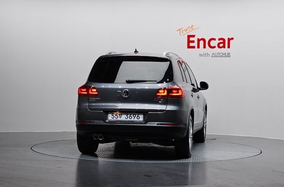 Volkswagen Tiguan 2.0 TDI Premium 5N — пробег 92 365 км — фото 4 из 5