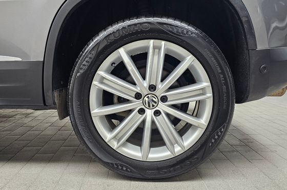 Volkswagen Tiguan 2.0 TDI Premium 5N — пробег 92 365 км — фото 5 из 5