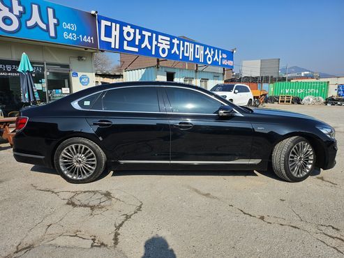 Kia K9 3.8 GDI AWD PlatinumⅡ — пробег 120 700 км — фото 3 из 5