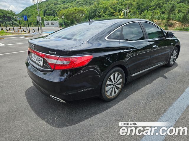 Hyundai Grandeur Premium — пробег 154 000 км — фото 3 из 5
