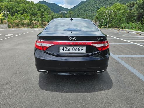 Hyundai Grandeur Premium — пробег 154 000 км — фото 4 из 5