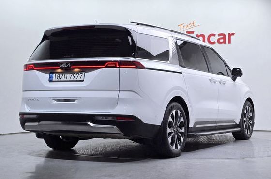 Kia Carnival 7-Seater Signature — пробег 62 541 км — фото 2 из 5