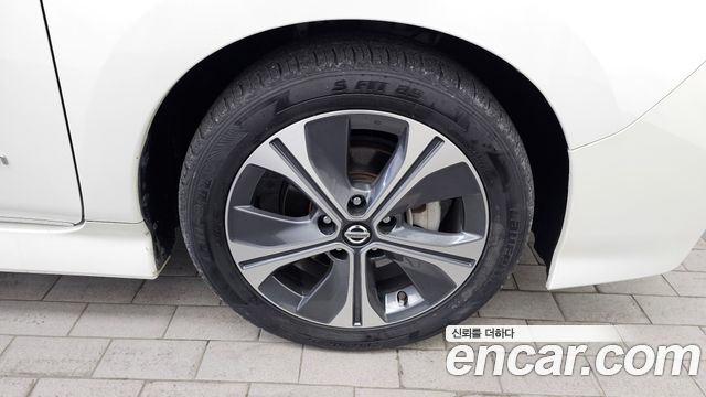 Nissan Leaf из Кореи Encar