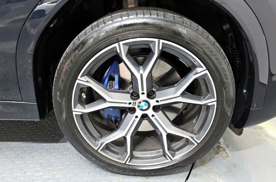 BMW X6 xDrive40i M Sport — пробег 77 183 км — фото 5 из 5