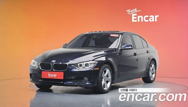 BMW 3-Series 320d xDrive — пробег 70 757 км — фото 1 из 5